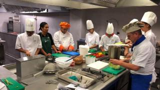 Imagen de uno de los cursos de formación en el sector hotelero.