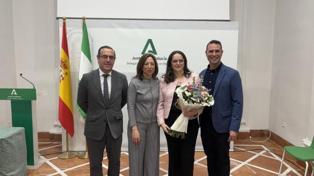 La premiada Rosa Maria Vega Jiménez junto a Patricia Navarro