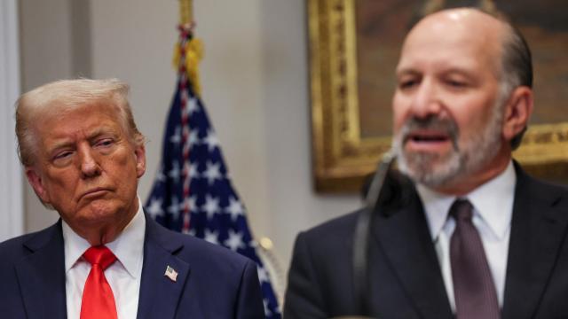 Donald Trump y el secretario de Comercio de EEUU, Howard Lutnick, el lunes en la Casa Blanca.