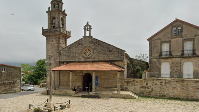 Iglesia de San Pedro de Muros.