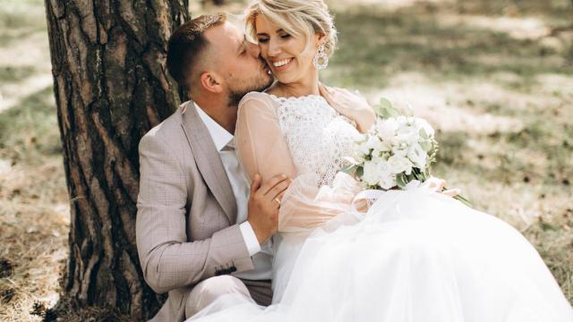 Una pareja el día de su boda