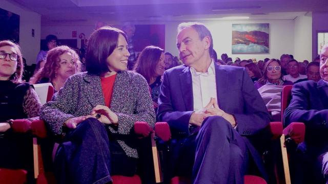 José Luis Rodríguez Zapatero junto a Diana Morant en el acto de este miércoles. EE