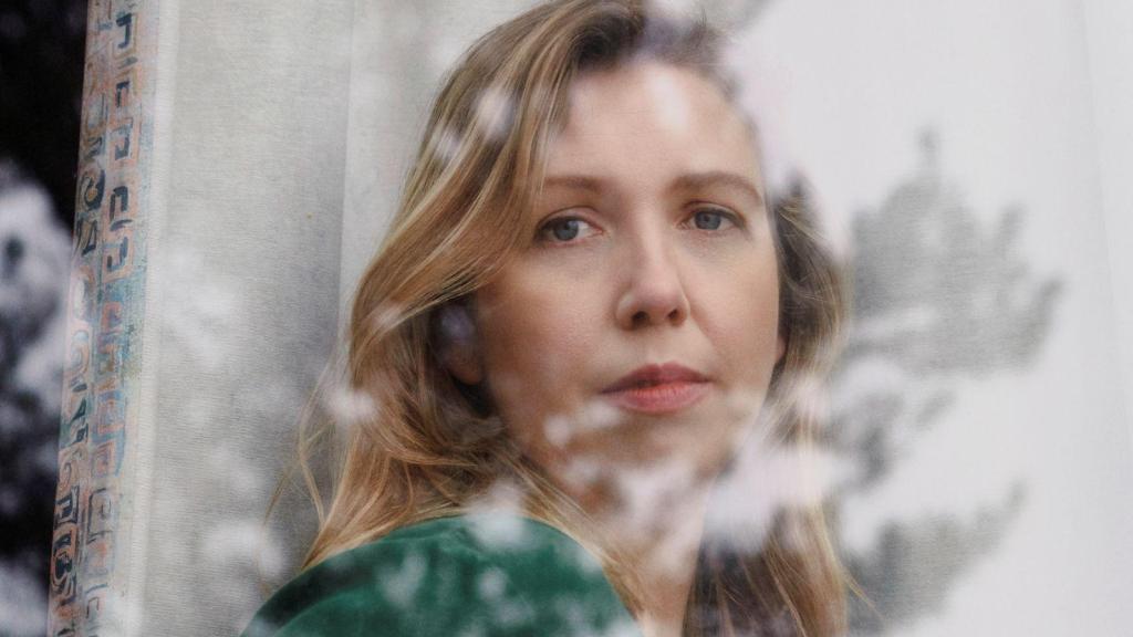 Otros libros de Flood son 'La psicóloga' o 'La comunidad'.