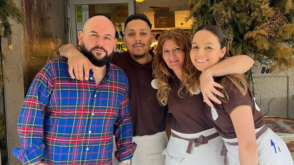 Rubén Naveira y su equipo.