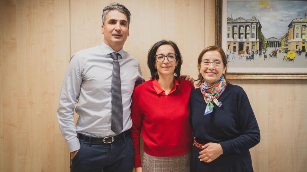 De izquierda a derecha, Riccardo Caruso, Valentina Ferri y Yolanda Quijano.