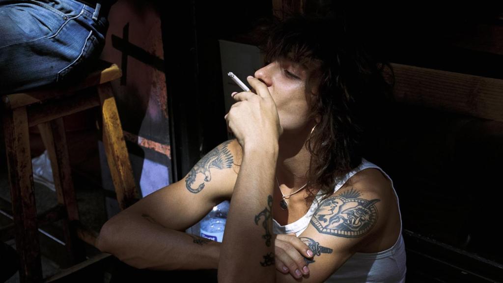 Mitch, cantante de los Boston Babies, retratado por Jesús Umbría