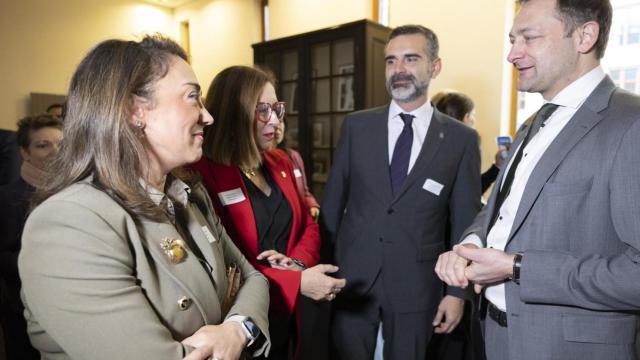 La consejera de Agricultura, Ganadería y Desarrollo Rural, María González Corral, participa en la reunión de la Coalición de Regiones Agrícolas Europeas, 'Agriregions', en un encuentro con el Comisario Europeo de Agricultura y Alimentación, Cristophe Hansen, y en otro con miembros del Parlamento Europeo