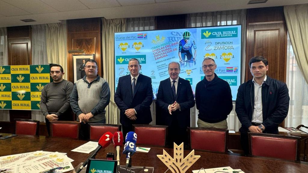 Presentación en la sede central de Caja Rural de Zamora del Gran Premio de Muelas del Pan 2025