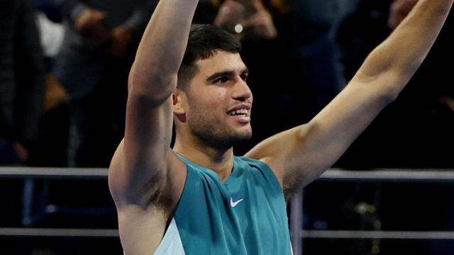 Carlos Alcaraz, celebrando una victoria en el torneo ATP 500 de Qatar