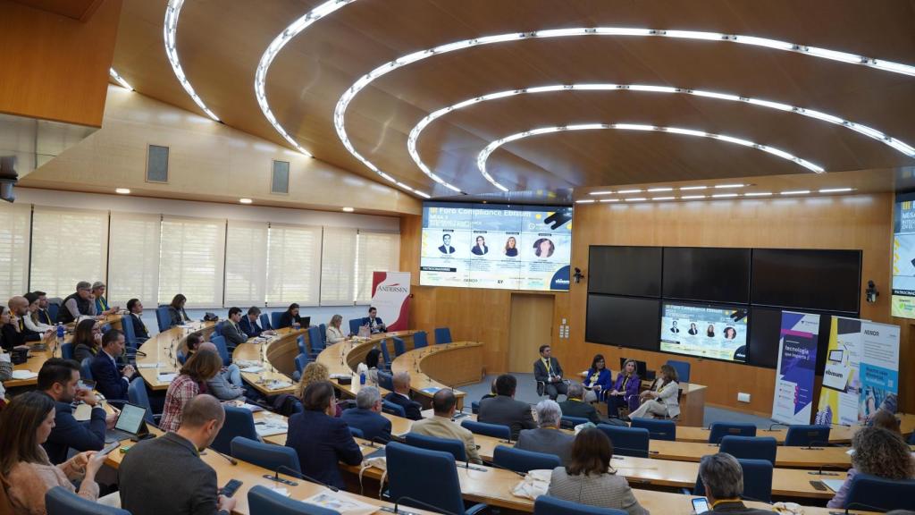 Un momento del III Foro de Compliance de Ebísum realizado en San Telmo.