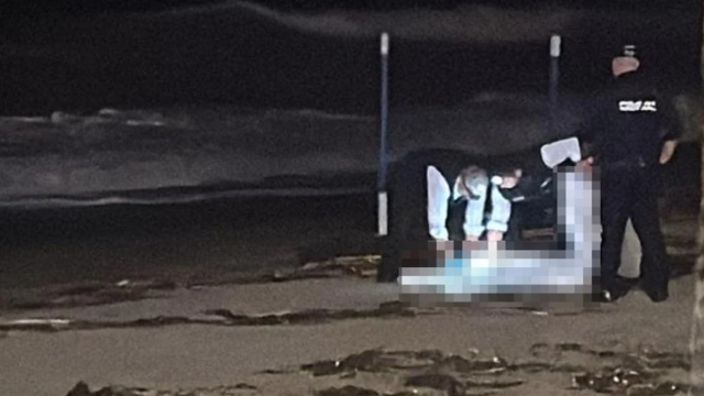 Actuación de la Policía Nacional tras la aparición de un cadáver en Fuengirola.