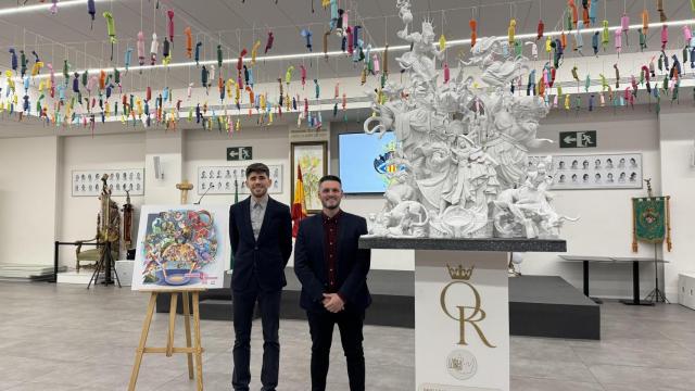 Los artistas de la Falla Convento Jerusalén, Iván Tortajada y David Sánchez Llongo. EE