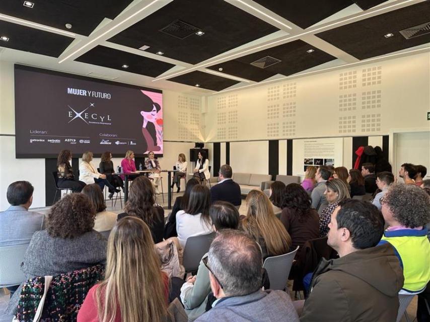 EXECyL organiza la jornada 'Mujer y Futuro'
