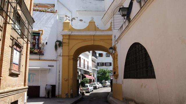 El Arco del Postigo renueva su función.