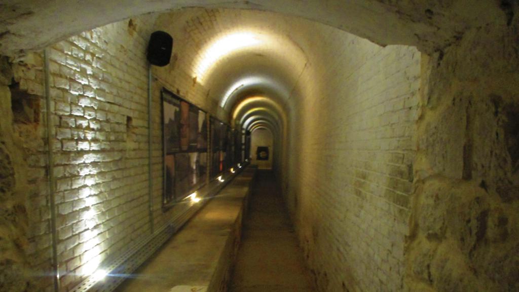 El túnel de uno de los refugios de la Guerra Civil.