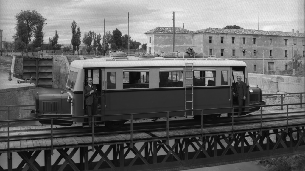 Puente de la línea de Cariñena, en 1934.