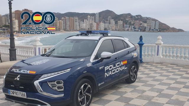 Un coche de Policía Nacional en Benidorm.