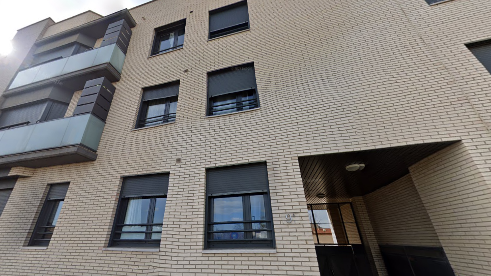 El número 9 de la calle de La Reina en Zaragoza.