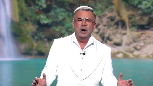 Jorge Javier Vázquez al comienzo de la gala de 'Supervivientes 2025'.
