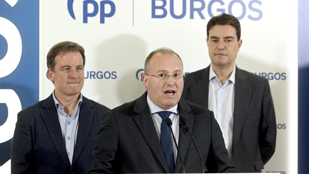 El portavoz del Grupo Popular en el Congreso de los Diputados, Miguel Tellado, durante su intervención en Burgos, este viernes
