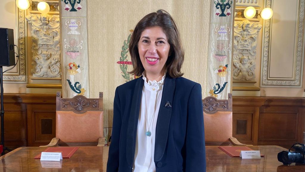 Rocío Arroyo, investigadora oncológica, en la lectura del manifiesto del 8-M en el Ayuntamiento de Valladolid