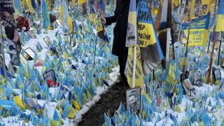 El autor francés, en la plaza de la Independencia de Kyiv.
