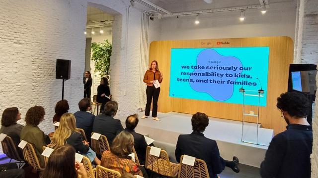 Kate Charlet, directora global de relaciones institucionales y políticas públicas para seguridad y privacidad de Google, durante la presentación