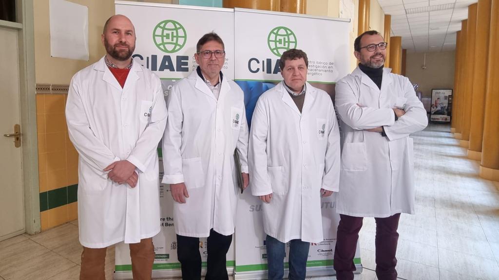 Los cuatro científicos responsables del Centro Ibérico de Investigación en Almacenamiento Energético, con sede en Cáceres.