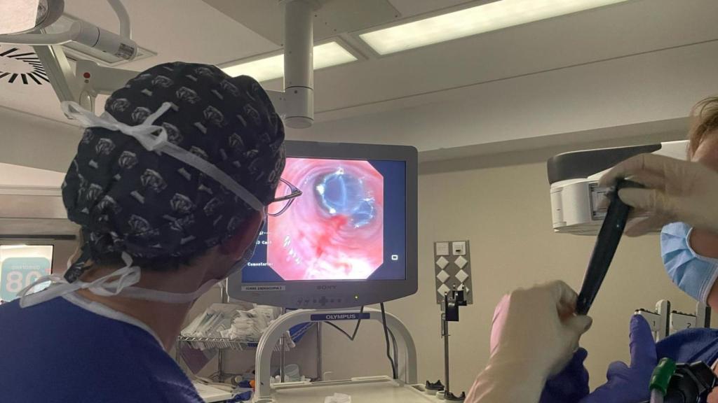 Colocación de válvulas endobronquiales en el Hospital Quirónsalud Sagrado Corazón.