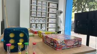 La escuela de emprendimiento para niños que ha creado un proyecto solidario por la dana:  Combina emoción y recuerdo