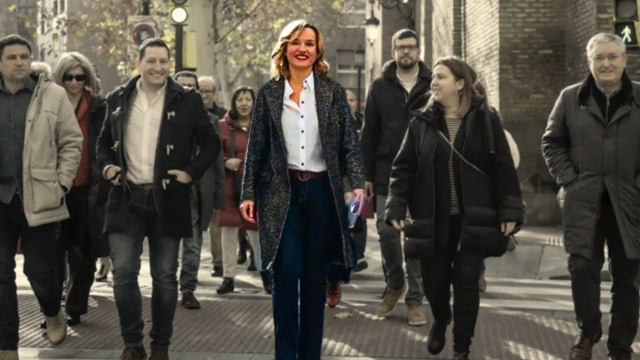 Alegría, con sus afines.