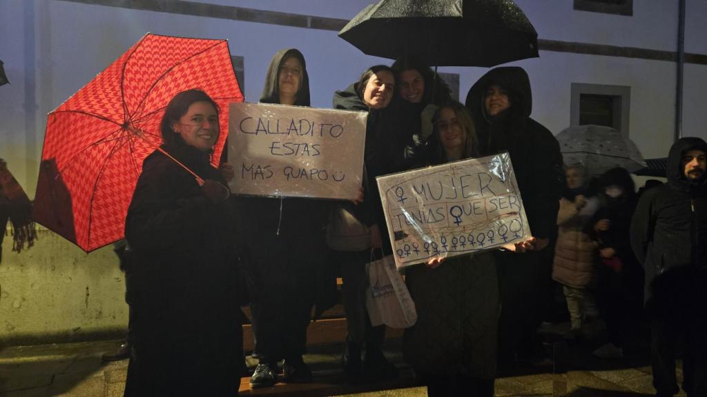 Un grupo de amigas en el 8M de A Coruña.