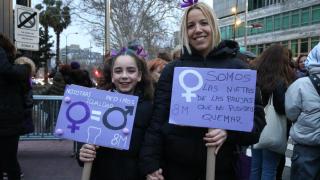 El feminismo sale a la calle en un reivindicativo 8M: las mejores imágenes de la manifestación en Zaragoza