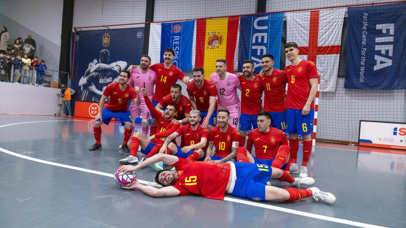 Toledo vibra con la Selección Española de fútbol sala en la gran noche de Gus Pérez y Gordillo