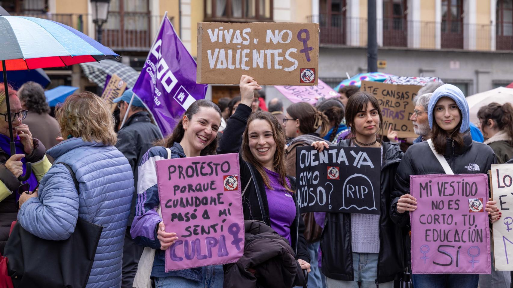 Las mejores imágenes que ha dejado la manifestación del 8M en Toledo