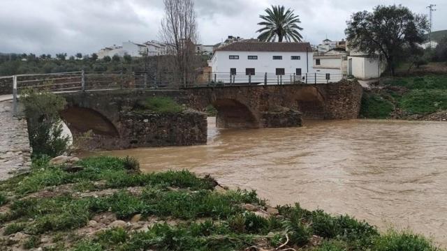 El río Turón a su paso por Ardales este sábado.