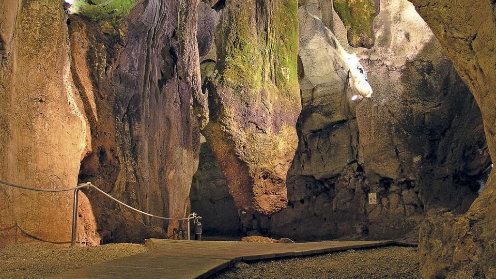 La Cueva de las Calaveras.