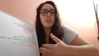 Imagen de la extremeña extraída de una plataforma de vídeo en la que explicaba conceptos laborales.