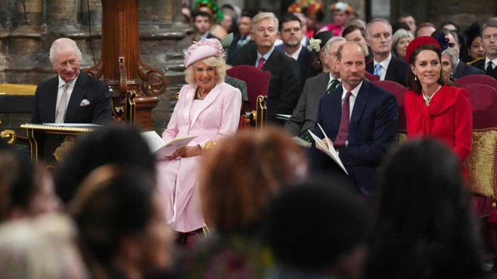 La Familia Real británica en la Abadía de Westminster este marzo de 2025.