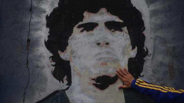Mural de Diego Armando Maradona ubicado en Buenos Aires