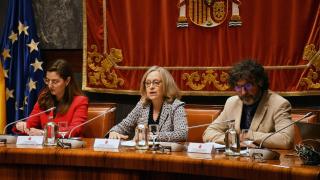 La presidenta de la Comisión de Igualdad del CGPJ, Gema Espinosa, junto a los vocales Lucía Avilés y Carlos Hugo Preciado, este lunes durante la presentación del informe./