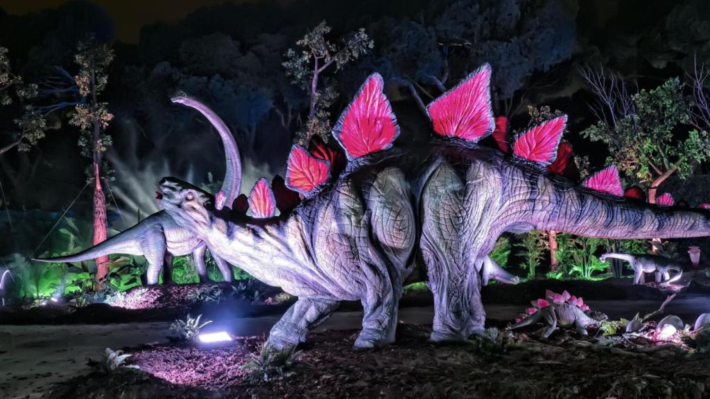 Exposición Saurios en una foto de archivo.