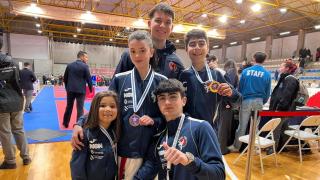 Dos vecinos de A Baña logran medallas en el Campeonato Gallego de Kárate.
