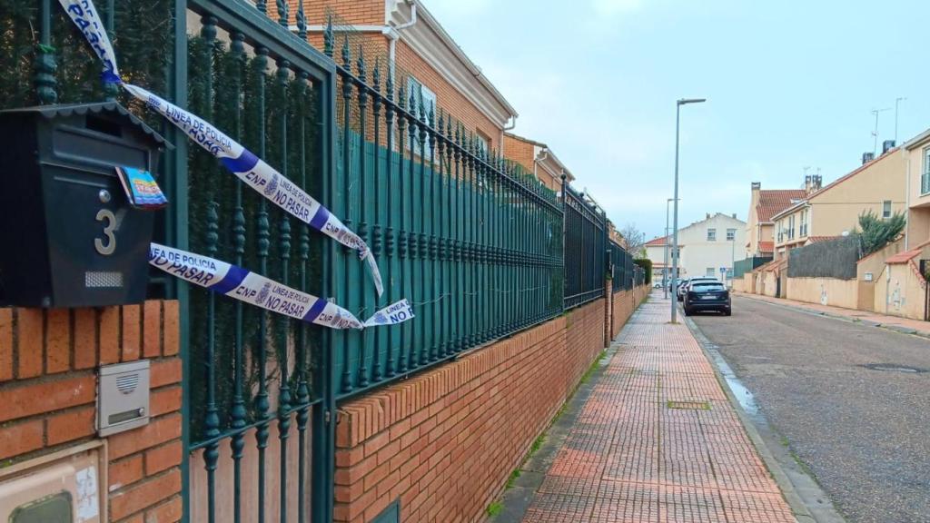 Exteriores del piso tutelado de Badajoz donde fue asesinada la educadora social el pasado 9  de marzo.