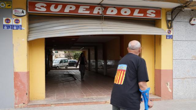 Bar completamente arrasado en Alfafar. Raquel Granell