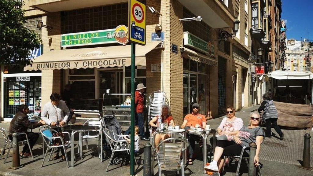 Imagen del exterior de la buñolería El Contraste. TripAdvisor