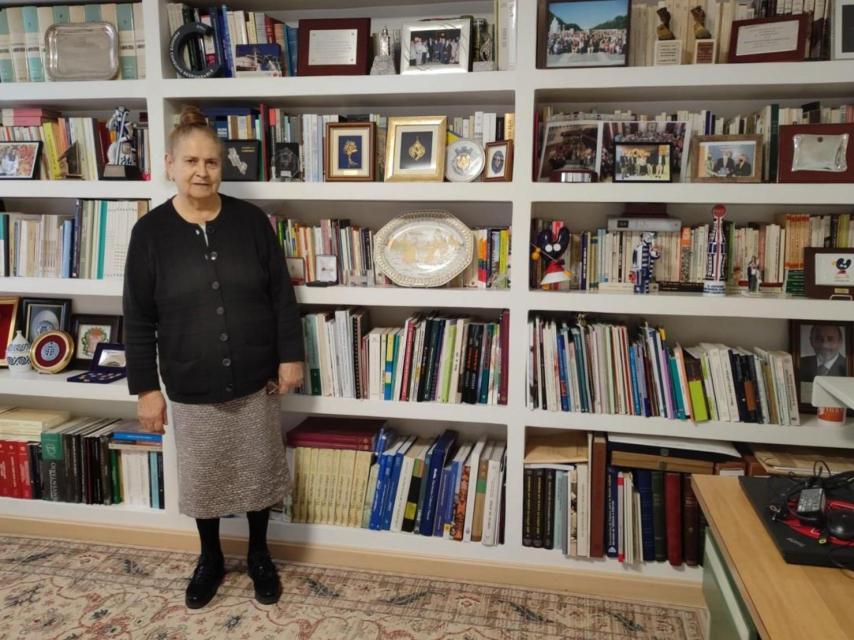 Rosa Otero, en la sede de la Asociación de Amas de Casa de A Coruña.