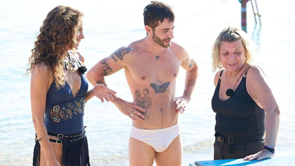 Terelu Campos con Pelayo Díaz en 'Supervivientes'.