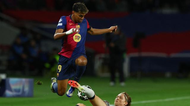 Lamine Yamal, durante el partido frente al Benfica