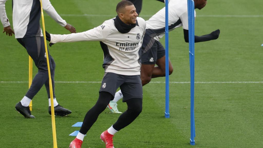 Mbappé, durante un entrenamiento con el Real Madrid.
